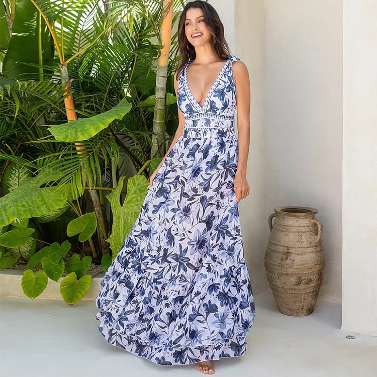 V Yaka Çiçek Desenli Mayo Takımı