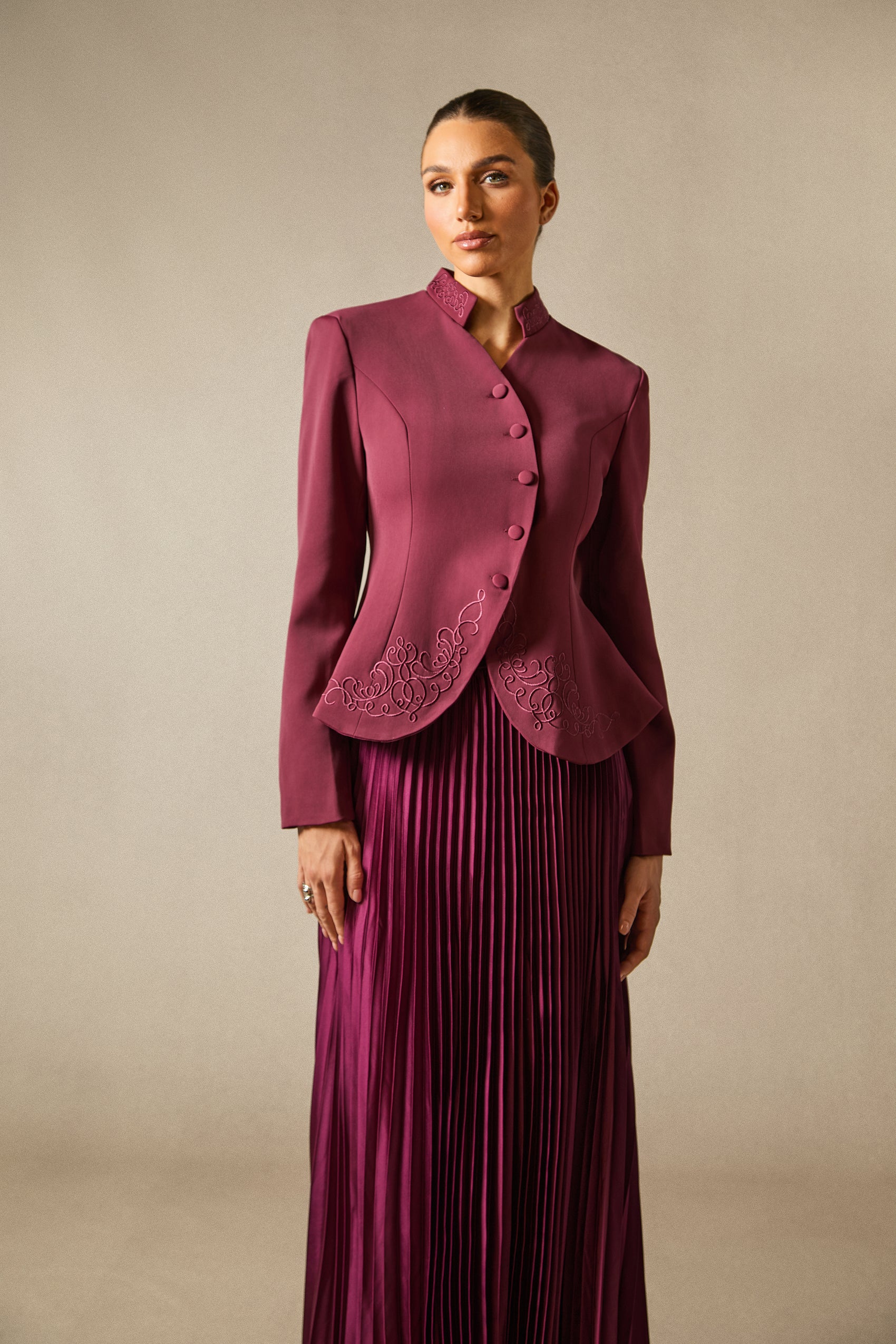 Christine Nakışlı Pileli Etek Takımı