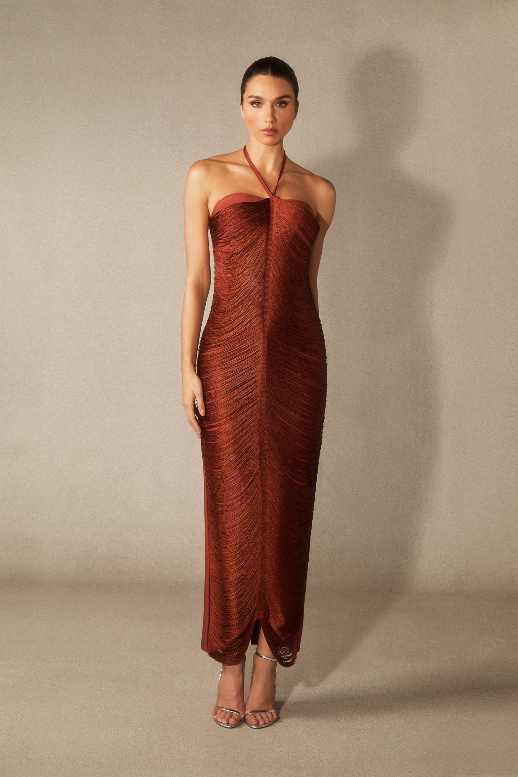 Elaina Boyundan Bağlamalı Püsküllü Maxi Elbise