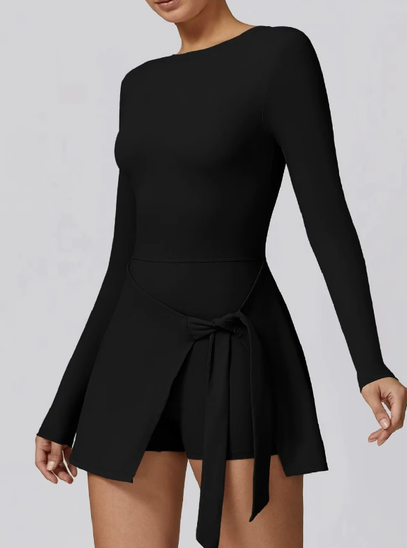 Yüksek Boyunlu Uzun Kollu Tenis Elbisesi