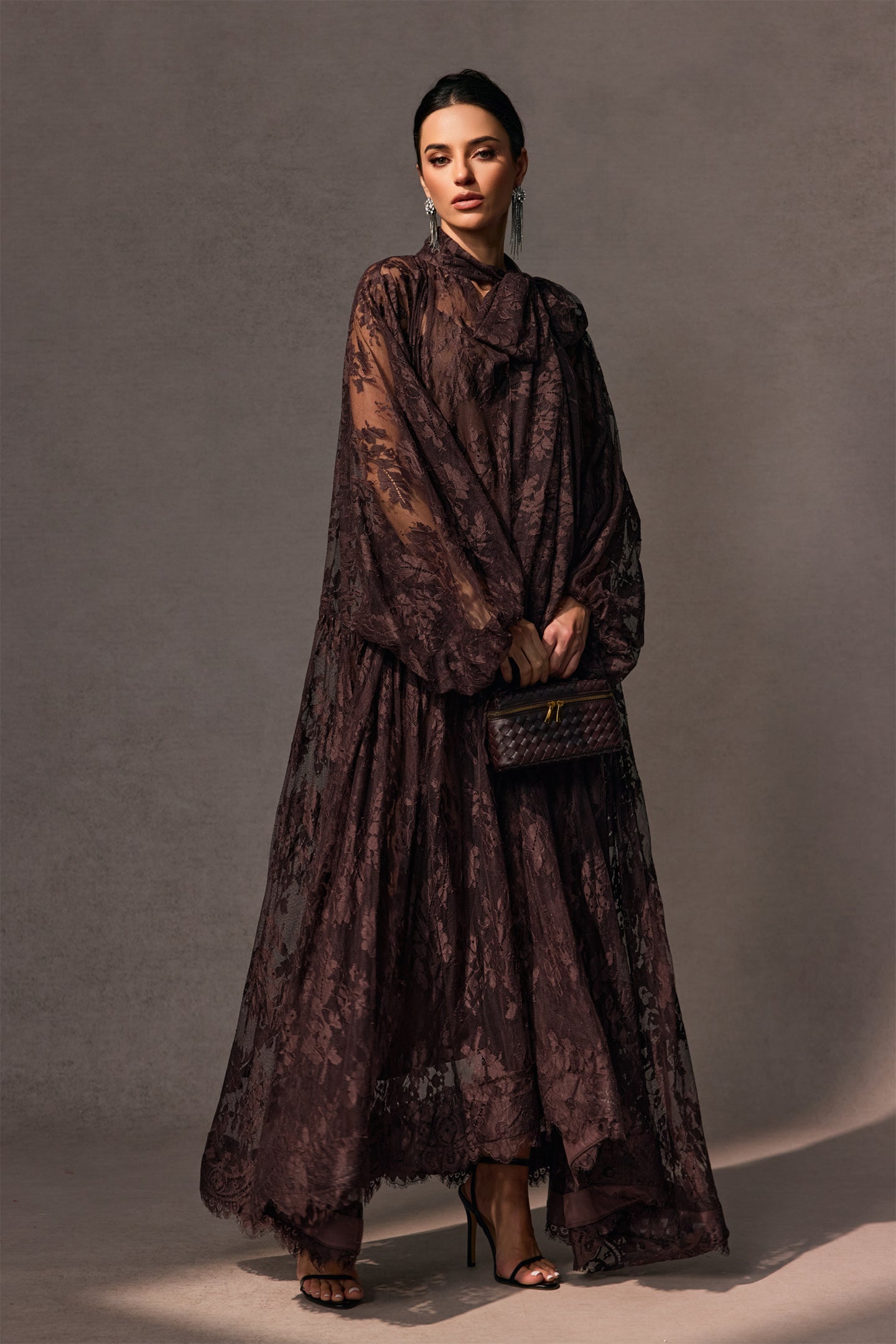 Catharine Çiçekli Dantel Şeffaf Uzun Elbise