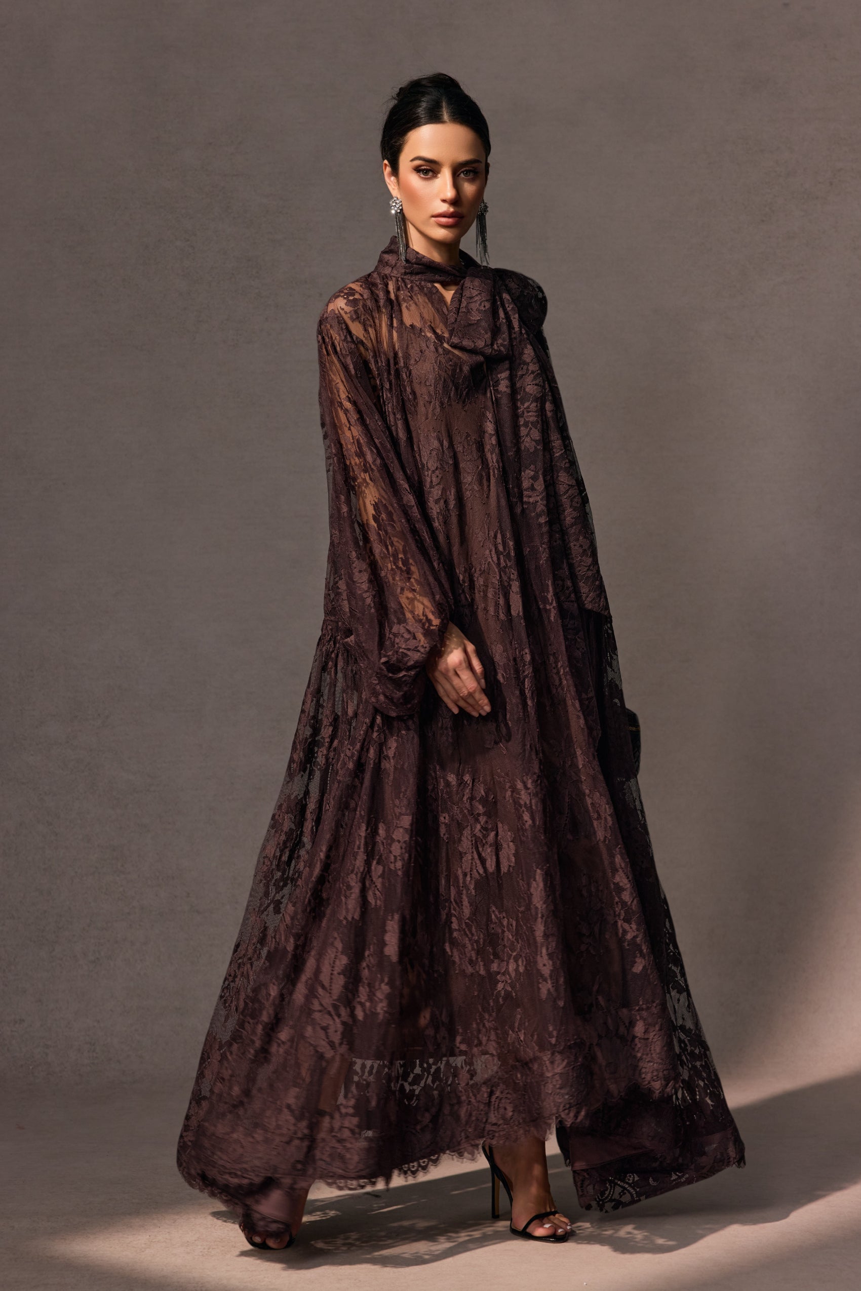 Catharine Çiçekli Dantel Şeffaf Uzun Elbise